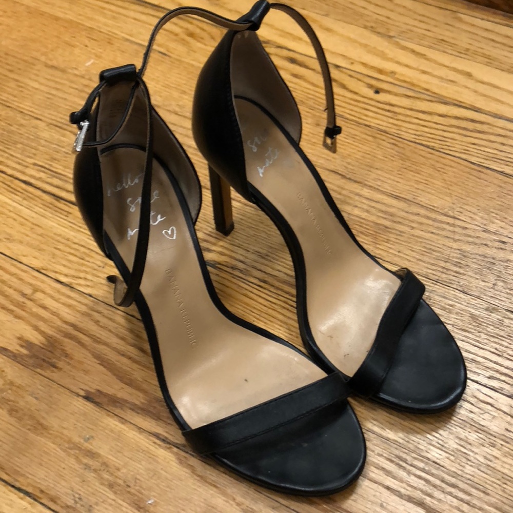Banana Republic 3” heels